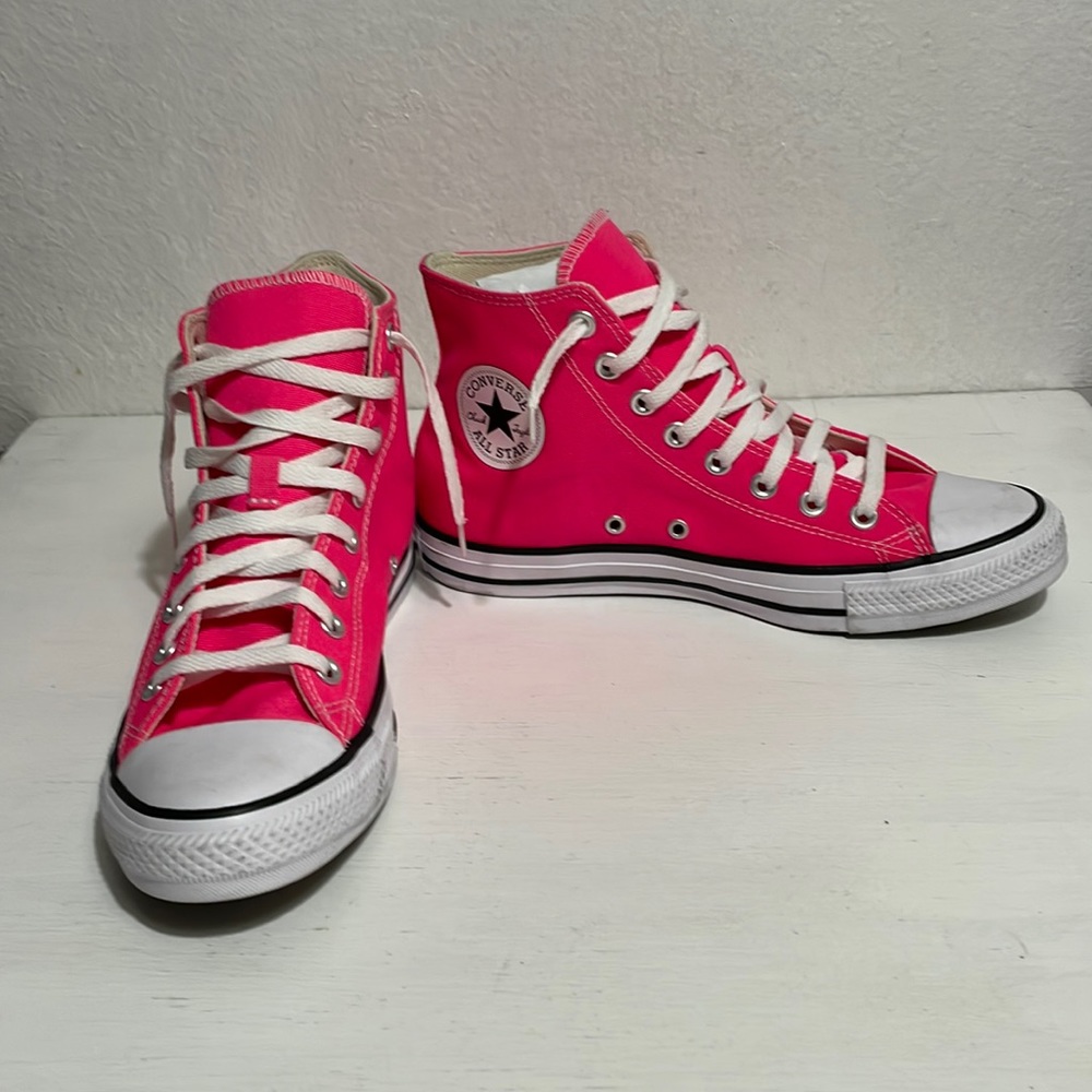 Converae Chuck Taylor All Star High top  fashion sneakers , Neón  pink color